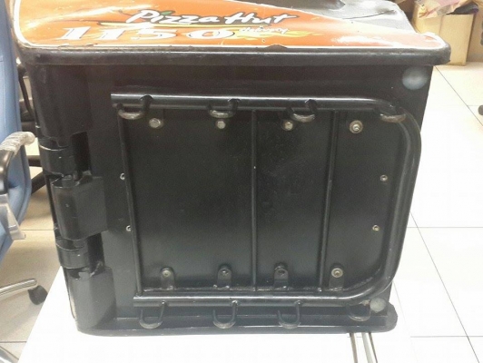 กล่องใส่ PIZZA ติดท้ายรถ กล่องใส่ PIZZA ติดท้ายรถ