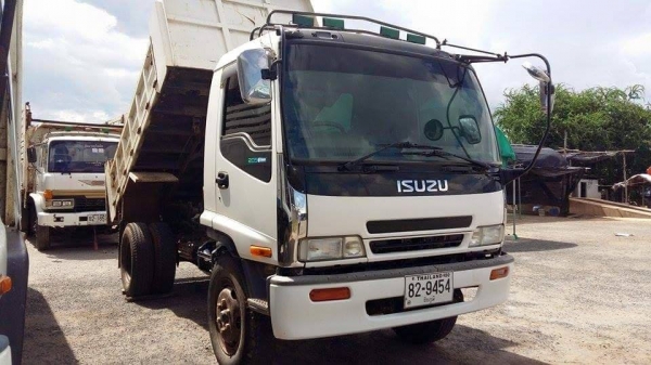 ขายดั้มDECA 195แรง พ.เพาเวอร์ เบรกทิฟฟี่ ภายในสวย แอร์เย็น สภาพพร้อมใช้งาน เอกสารพร้อมโอน สนใจโทร 090-8588220คุณนะ 093-3258446คุณบิว หรือเข้าดูสินค้าอื่นๆได้ที่ www.truck.in.th/498 หรือเพจFacebook ณรงค์ ซื้อขายรถมือสอง (เว็บไซต์ส่วนตัว) หรือFacebook ตลาดร