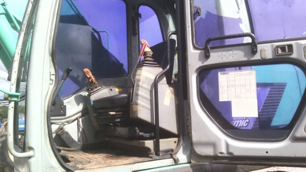 ขายด่วนรถแบคโฮ YN10ชุปเปอรมีเลมทะเบืยนจอหายไฟฟ้าครบ