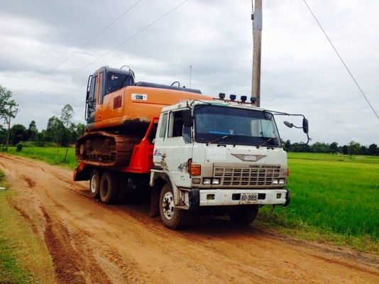 ขายเทรลเลอร์HINO เครื่อง260แรง ช่วงล่างใหญ่ZM เครื่องดี แคชซีสวย สภาพพร้อมใช้งาน เอกสารพร้อมโอน สนใจโทร 090-8588220คุณนะ 093-3258446คุณบิว หรือเข้าดูสินค้าอื่นๆได้ที่ www.truck.in.th/498 หรือเพจFacebook ณรงค์ ซื้อขายรถมือสอง (เว็บไซต์ส่วนตัว) หรือFacebook