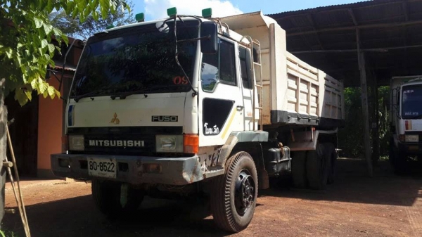 ขายดั้ม2เพลา FN527M-TD เครื่อง195แรง พ.เพาเวอร์ เบรกทิฟฟี่ ภายในสวย แอร์เย็น สภาพพร้อมใช้งาน เอกสารพร้อมโอน สนใจโทร 090-8588220คุณนะ 093-3258446คุณบิว หรือเข้าดูสินค้าอื่นๆได้ที่ www.truck.in.th/498 หรือเพจFacebook ณรงค์ ซื้อขายรถมือสอง (เว็บไซต์ส่วนตัว)