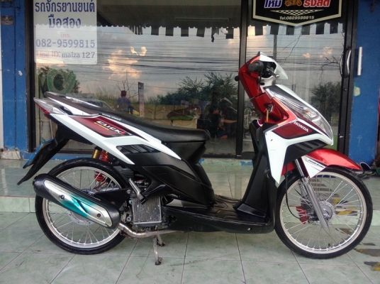 Click 110i หัวฉีดประหยัดน้ำมัน สวยๆเครื่องดีเดิมๆแต่งสวยภายนอก พร้อมเล่มครับ