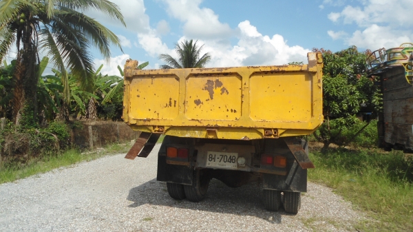 ขายครับฮีโน่  KL ยาง900  เครื่อง EC100  เอกสารทะบียนเต็ม หัวผุครับ  คัชซีสวยๆครับตามสภาพครับว่ากันไปดั้มดี  พื้นเป็นเลสสวยมากครับ