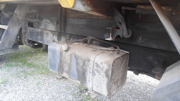 ขายครับฮีโน่  KL ยาง900  เครื่อง EC100  เอกสารทะบียนเต็ม หัวผุครับ  คัชซีสวยๆครับตามสภาพครับว่ากันไปดั้มดี  พื้นเป็นเลสสวยมากครับ