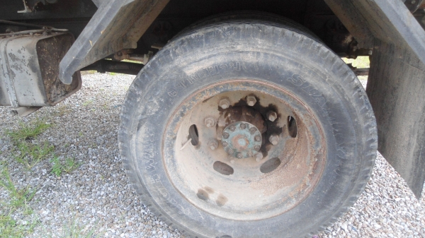 ขายครับฮีโน่  KL ยาง900  เครื่อง EC100  เอกสารทะบียนเต็ม หัวผุครับ  คัชซีสวยๆครับตามสภาพครับว่ากันไปดั้มดี  พื้นเป็นเลสสวยมากครับ