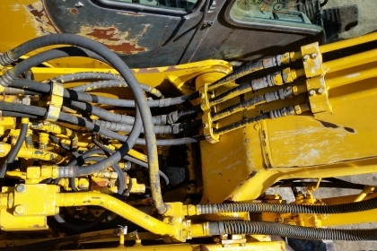 ขายด่วนรถแม็คโคร KOMATSU PC130-6K ซีเรียนสูงชั่วโม่งน้อยมีลายหัวแทก รถนอกนำเข้ายังไม่เคยใช้งานในเมืองไทยเลย