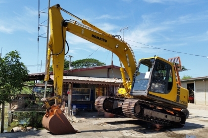 ขายด่วนรถแม็คโคร KOMATSU PC130-6K ซีเรียนสูงชั่วโม่งน้อยมีลายหัวแทก รถนอกนำเข้ายังไม่เคยใช้งานในเมืองไทยเลย