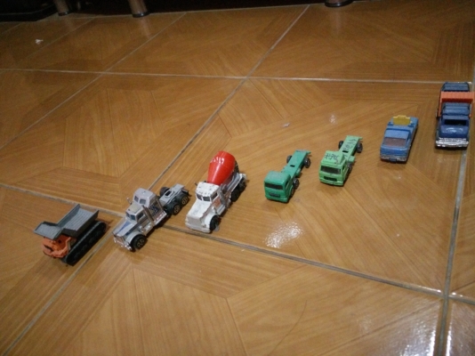 โมเดลรถเหล็กเก่าน่าสะสม