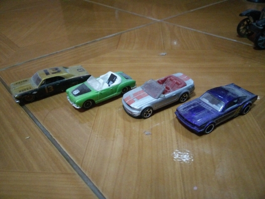 โมเดลรถเหล็กยกชุดรถแนวมะกัน