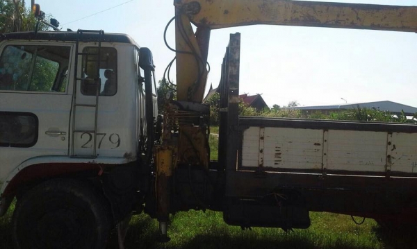 HINO KL 300 ติดเครน TADANO 3ตัน เครื่องEH 100 เครื่องดี คัสซีใชได้ เอกสารครบพร้อมโอนครับ HINO KL 300 ติดเครน TADANO 3ตัน เครื่องEH 100 เครื่องดี คัสซีใชได้ เอกสารครบพร้อมโอนครับ