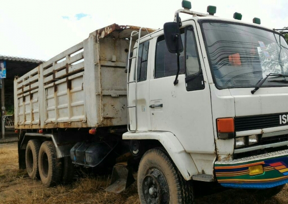 สิบล้อ อีซูซุ ร็อค FVZ13MY 175 ดั้ม สโลส 2เพา รถสภาพดีพร้อมใช้ ทะเบียนพร้อมโอน