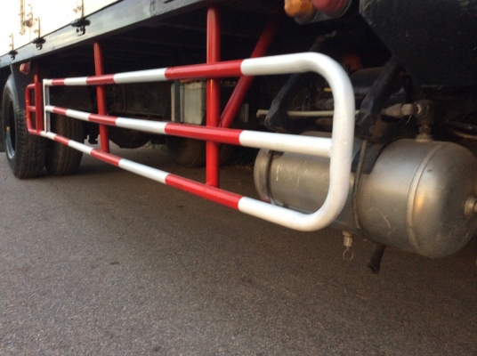 HINO6ล้อ (FF3H)195 แรง ยาว 7.2ม.เครื่องดี ยางดี ครัทซีสวย แอร์พร้อม กระจกไฟฟ้าขาย 650,000 บาท (ศุภากร 081-1903107 , 081-4252943)