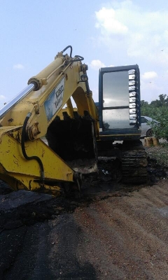 ขายแบคโค SK120-3 เครื่องเดิมปั้มเดิม เอวแน่น บูมอาวสวย สภาพสวยพร้อมใช้งาน สนใจโทร 090-8588220คุณนะ 093-3258446คุณบิว หรือเข้าดูสินค้าอื่นๆได้ที่ www.truck.in.th/498 หรือเพจFacebook ณรงค์ ซื้อขายรถมือสอง (เว็บไซต์ส่วนตัว) หรือFacebook ตลาดรถมือสอง คุณนะ