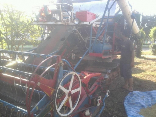 ขายเกษตรพัฒนา อุ้ม 2 ตัน ตัวเดิน10 ปั้มไดกิ้นคู่22 เครื่องฮีโน่ 195เทอร์โบ รถพร้อมใช้งาน