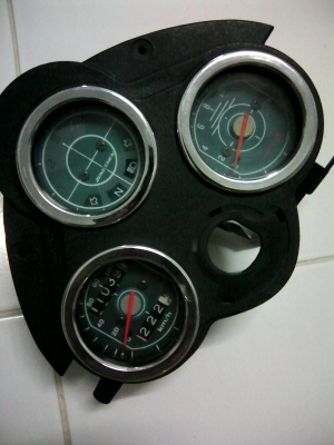 ไมล์แต่งพร้อมเกจน้ำมันและวัดรอบ สไตล์ classic ราคา 800 บาท