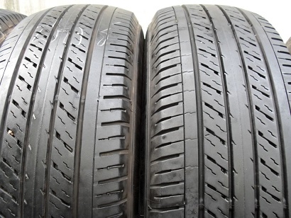 ขายยาง DUNLOP SP LT37 ปี15 (1ชุด) 215-65-16 ราคา 4,800