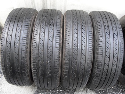 ขายยาง DUNLOP SP LT37 ปี15 (1ชุด) 215-65-16 ราคา 4,800 ขายยาง DUNLOP SP LT37 ปี15 (1ชุด) 215-65-16 ราคา 4,800