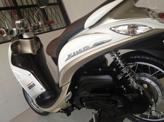 Fino Fi ลายPremium รถบ้าน วิ่ง8000 ปี57 (ของแถม 4 รายการ) Fino Fi ลายPremium รถบ้าน วิ่ง8000 ปี57 (ของแถม 4 รายการ)