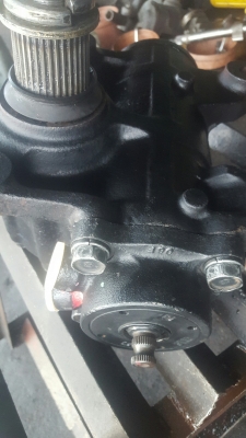 ขายกระปุกพวงมาลัย ISUZU DECA 240(แกนเล็ก) ขายกระปุกพวงมาลัย ISUZU DECA 240(แกนเล็ก)