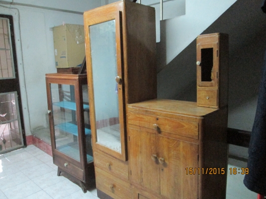 ใบเล็ก 2200บาท  ใบใหญ่5500บาท  สภาพสวยทุกใบครับ