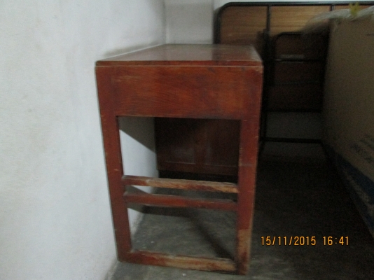 โต๊ะไมัสัก  สภาพดี    ราคานิดเดียว     โบราณแท้ๆ