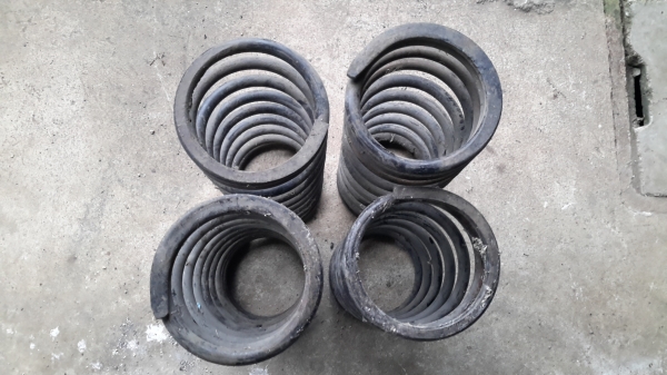 ขอขายชุดสปริง range rover ครับผม ขอขายชุดสปริง range rover ครับผม