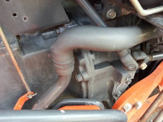 คูโบต้า L3408 4 WD พร้อมใบมีดดันหน้า