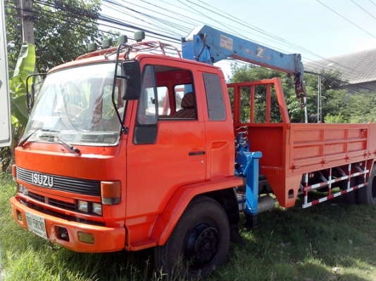 ขายรถบรรทุกหกล้ออีซูซูร็อคกี้ FTR11NY รถห้าง ปี35 เครื่อง 165 แรงม้า ติดเครนทอนาโดท้องวีZ 360 ตัน 4 