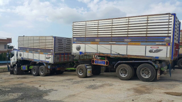 ขายรถพ่วง 22 ล้อ แม่.ลูก กระบะเนียมคอกเกษตรดั้ม อู่.พงษ์ไพบูรณ์ ISUZU 360 ปี.ธ.ค.55 รถสวย วิ้งน้อย ราคา.2950000 ต่อรอง มี.2 พ่วง สนใจรีบจองด่วน