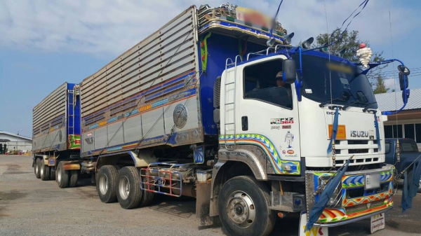 ขายรถพ่วง 22 ล้อ แม่.ลูก กระบะเนียมคอกเกษตรดั้ม อู่.พงษ์ไพบูรณ์ ISUZU 360 ปี.ธ.ค.55 รถสวย วิ้งน้อย ราคา.2950000 ต่อรอง มี.2 พ่วง สนใจรีบจองด่วน