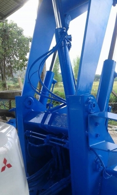 FROM JAPAN รถตักล้อยาง MITSUBISHI WS210 (รุ่นใหม่) ขับเคลื่อน 2 เพลา/เลี้ยวเอว/เกียร์ทอร์ค/คอนโทรลเดี่ยว ราคาเพียง 360,000 บาท สนใจรีบติดต่อ 0819337688