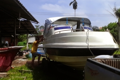 ขายเรือ สปีทโบ๊ท   23 ฟุต เครื่อง 150 หัวฉีด V6