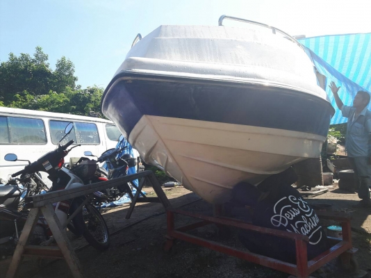 ขายเรือ สปีทโบ๊ท   23 ฟุต เครื่อง 150 หัวฉีด V6