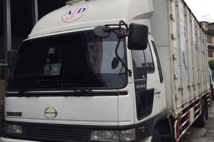 ขายๆ 75,000บ ตู้แห้ง10บาน ช่วงยาว 7.20ม สภาพดีสวยไม่มีผุ พร้อมใช้ ขายๆ 75,000บ ตู้แห้ง10บาน ช่วงยาว 7.20ม สภาพดีสวยไม่มีผุ พร้อมใช้