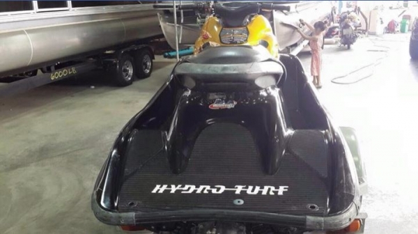 ชาย Jetski YAMAHA GP1300R ชาย Jetski YAMAHA GP1300R