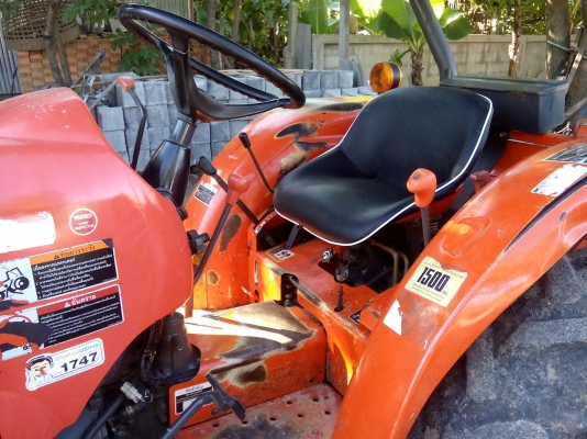 ขาย 255000 บาท รถไถ 36 แรง เล่มทะเบียน 1042 ชม พร้อมอุปกรณ์ 3 อย่าง ดันหน้า ผาน 5 โรตารี่ ขาย 255000 บาท รถไถ 36 แรง เล่มทะเบียน 1042 ชม พร้อมอุปกรณ์ 3 อย่าง ดันหน้า ผาน 5 โรตารี่