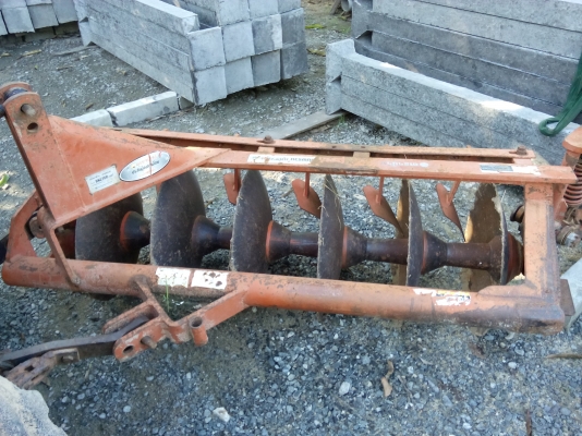 ขาย 255000 บาท รถไถ 36 แรง เล่มทะเบียน 1042 ชม พร้อมอุปกรณ์ 3 อย่าง ดันหน้า ผาน 5 โรตารี่ ขาย 255000 บาท รถไถ 36 แรง เล่มทะเบียน 1042 ชม พร้อมอุปกรณ์ 3 อย่าง ดันหน้า ผาน 5 โรตารี่