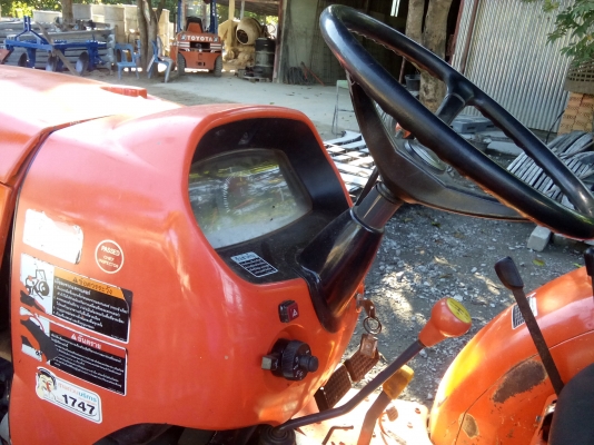 ขาย 255000 บาท รถไถ 36 แรง เล่มทะเบียน 1042 ชม พร้อมอุปกรณ์ 3 อย่าง ดันหน้า ผาน 5 โรตารี่ ขาย 255000 บาท รถไถ 36 แรง เล่มทะเบียน 1042 ชม พร้อมอุปกรณ์ 3 อย่าง ดันหน้า ผาน 5 โรตารี่