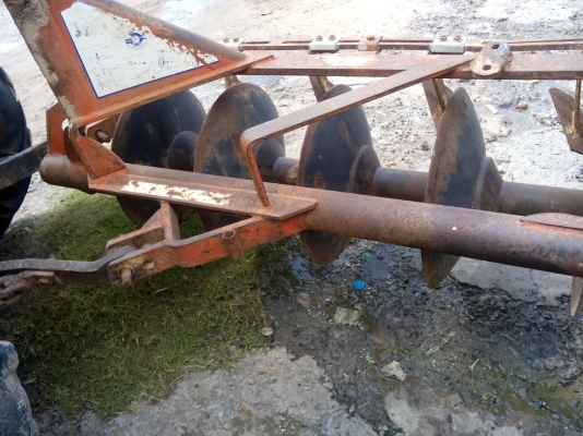 ขาย 255000 บาท รถไถ 36 แรง เล่มทะเบียน 1042 ชม พร้อมอุปกรณ์ 3 อย่าง ดันหน้า ผาน 5 โรตารี่ ขาย 255000 บาท รถไถ 36 แรง เล่มทะเบียน 1042 ชม พร้อมอุปกรณ์ 3 อย่าง ดันหน้า ผาน 5 โรตารี่