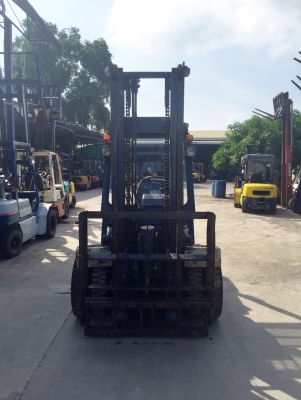 -:-*&bull;*ข า ย ร ถ ย ก นำ เ ข้ า*&bull;*-:-KOMATSU FD30-11 เครื่องดีเซล เกียร์ออโต้ เสาสูง4เมตร งาเท สนใจติดต่อ083-062-0223