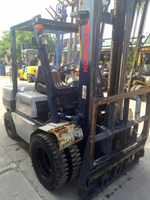 -:-*&bull;*ข า ย ร ถ ย ก นำ เ ข้ า*&bull;*-:-KOMATSU FD30-11 เครื่องดีเซล เกียร์ออโต้ เสาสูง4เมตร งาเท สนใจติดต่อ083-062-0223