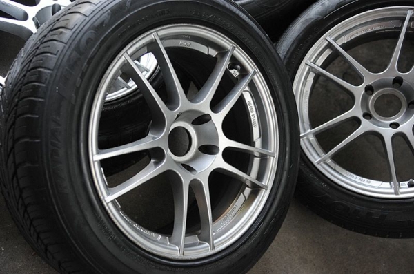 ล้อแท้ 17 5/114.3 น้ำหนักเบา พร้อมยาง