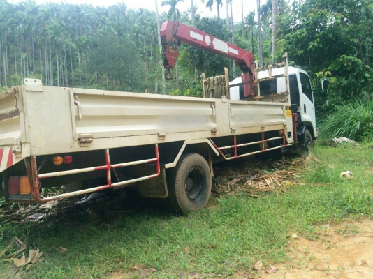 ขาย 6 ล้อ อีซูซุ 190 แรง เครน 3 ตัน 3 ปอก 2 ชัก ยาว 6.5 ม. ปี 54 วิ่ง 8x,xxx สภาพสวยจัด เครื่องดี สนใจติดต่อ 081-9420141 , 081-5715326 ขาย 6 ล้อ อีซูซุ 190 แรง เครน 3 ตัน 3 ปอก 2 ชัก ยาว 6.5 ม. ปี 54 วิ่ง 8x,xxx สภาพสวยจัด เครื่องดี สนใจติดต่อ 081-9420141 , 081-5715326