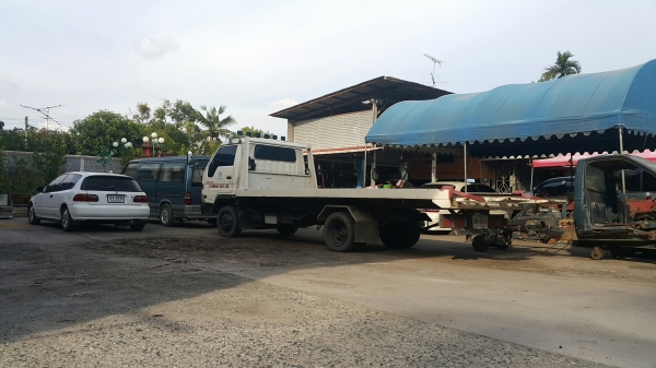 บริการซ่อมรถ ช่วงล่าง เบรค คลัช รถยนต์ทุกชนิด