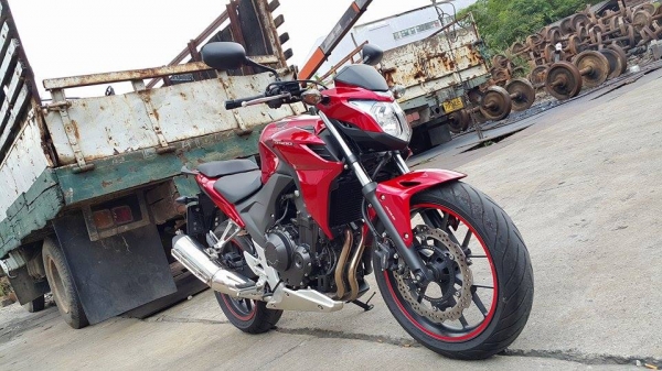 CB500F 600 กิโล ปลายปี 2014 ไม่ล้ม ชน แปะ ต่อรองได้ครับ CB500F 600 กิโล ปลายปี 2014 ไม่ล้ม ชน แปะ ต่อรองได้ครับ
