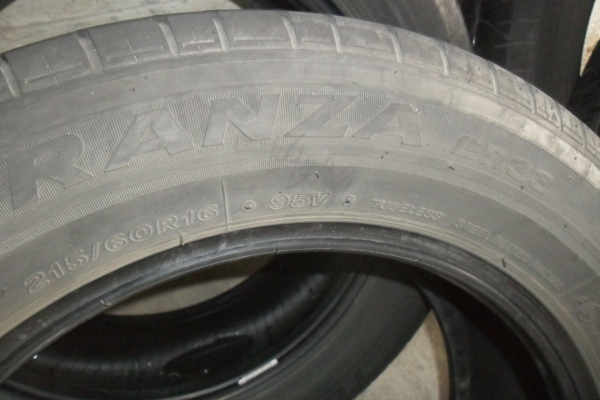 ยาง BRIDGESTONE 215/60R16ปี12 สวยๆ 4 เส้น ราคา 2300 บาท ยาง BRIDGESTONE 215/60R16ปี12 สวยๆ 4 เส้น ราคา 2300 บาท