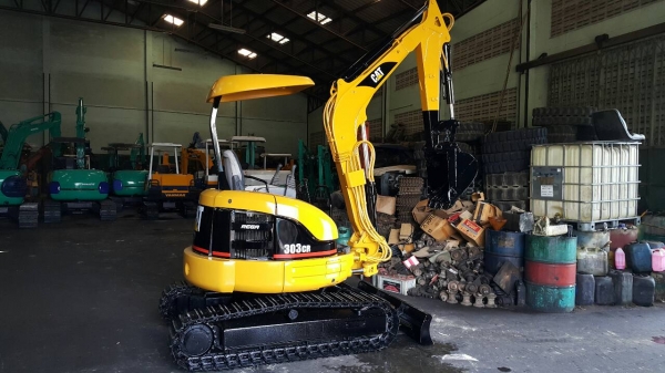 ขาย รถขุด CATERPILLAR รุ่น 303CR มือสองญี่ปุ่น แทร็กเหล็กสวย สลักแน่น สภาพสวยมาก ทำงานไว พร้อมใช้งาน มือถือ/LINE ID :0818753444