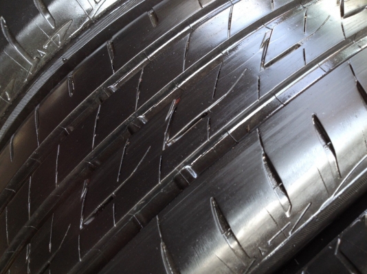 ยางBRIDGESTONE 195 65R15ลงพื้นปี2015สภาพสวยมากดอกเต็มๆ ยางBRIDGESTONE 195 65R15ลงพื้นปี2015สภาพสวยมากดอกเต็มๆ