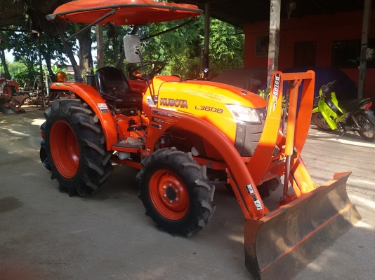 รถไถคูโบต้าL3608แรง พร้อมไช้งาน  ขายใน  ราคา298000บาท รถอยู่วังบัว คลองขลุง กำแพงเพชร    สนใจสอบุถามได้ที่081 3655997 อำพร  พาเจริญ  ราคาต่อรองได้อีกนะครับ