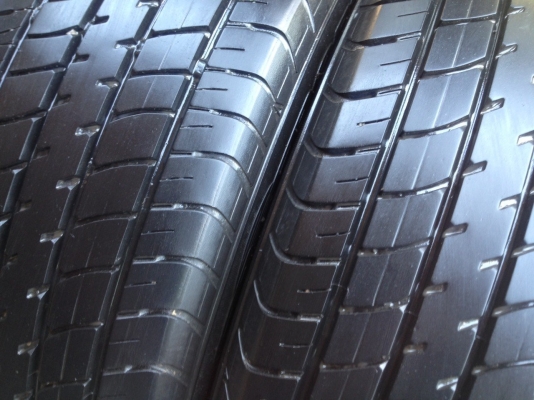 ยางDUNLOP 185 60R15 ปี2015สภาพสวยดอกเยอะมากใช้ได้อีกนาน ยางDUNLOP 185 60R15 ปี2015สภาพสวยดอกเยอะมากใช้ได้อีกนาน